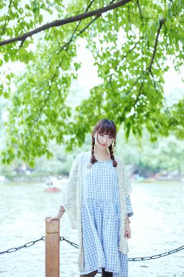 小孩把78喂给班主任视频